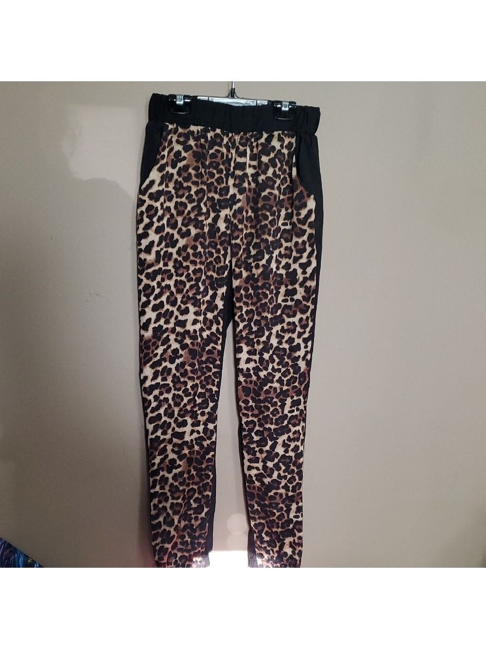 Uk2LA Leopard Print Joggers with Black Accents Size Medium